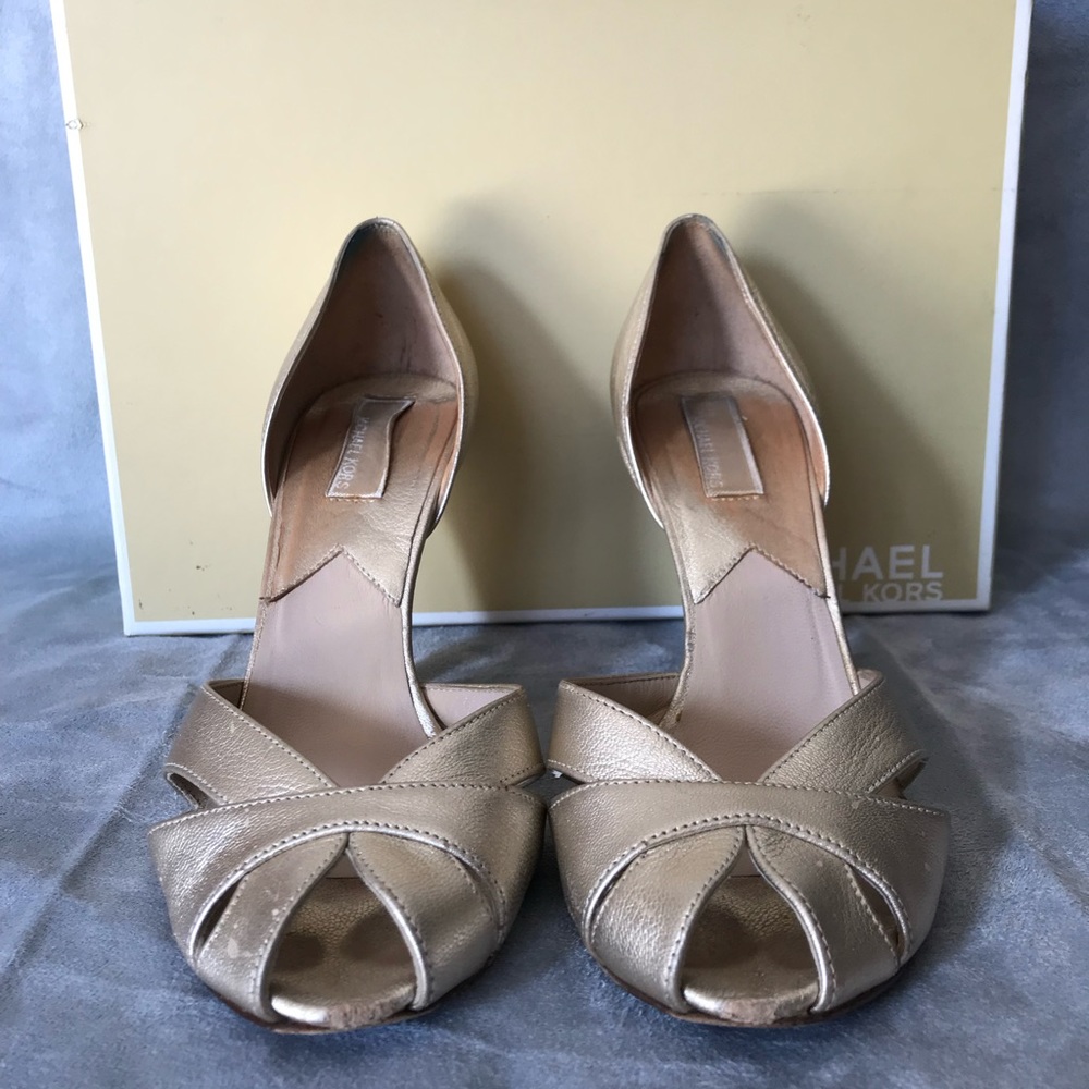 Michael Kors Collection pumps in size 7
